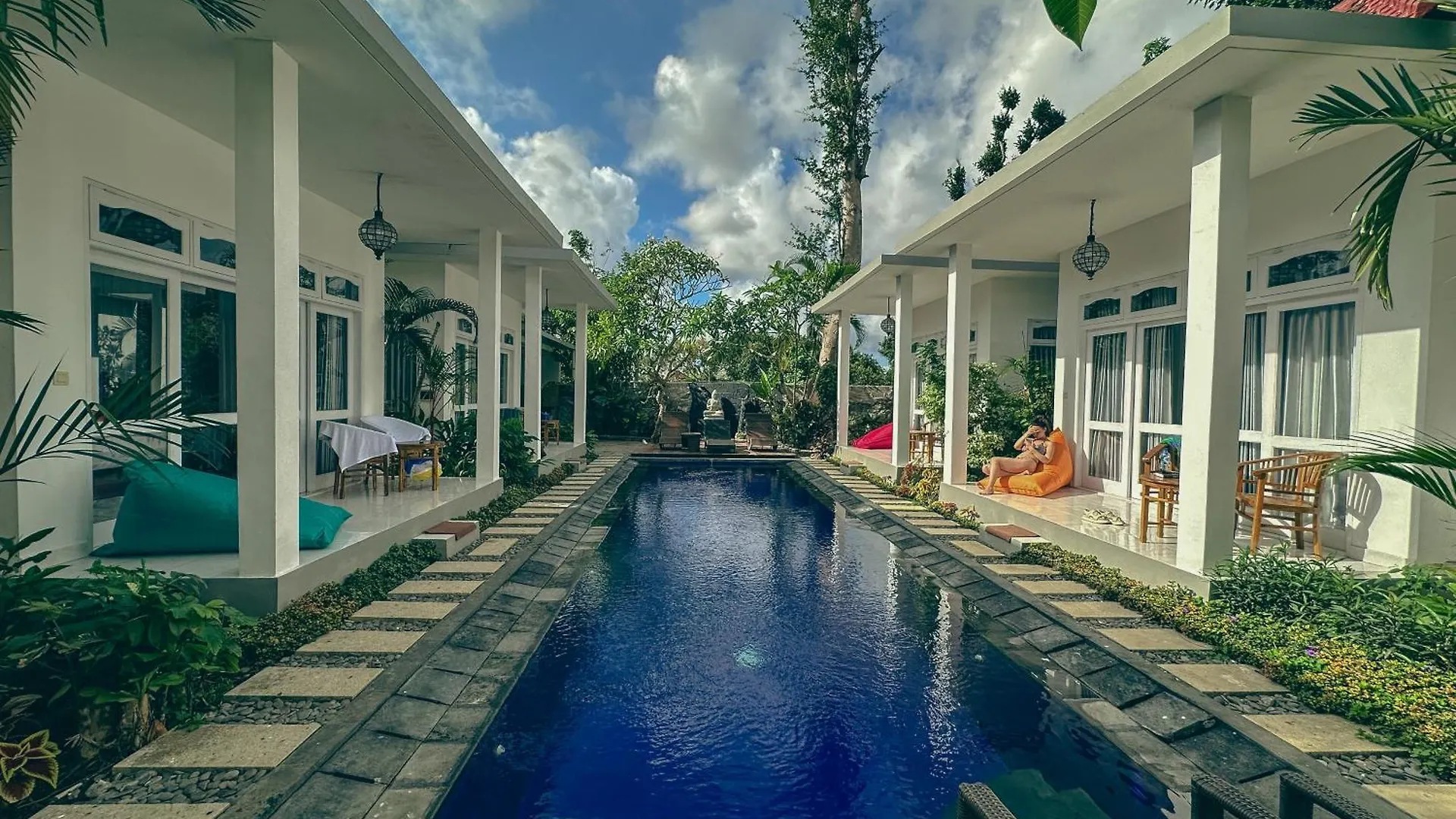 Bali Stuti Jimbaran Inn Hotel